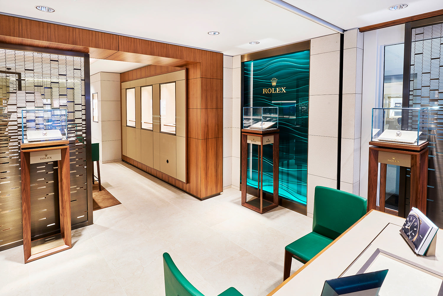 Mallory Bridge Street showroom interior